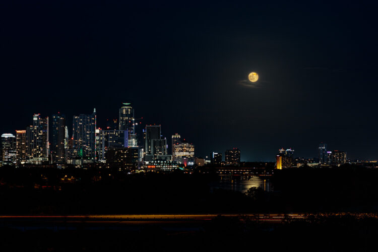 Austin Skyline Strawberry Moon T Kahler Photography