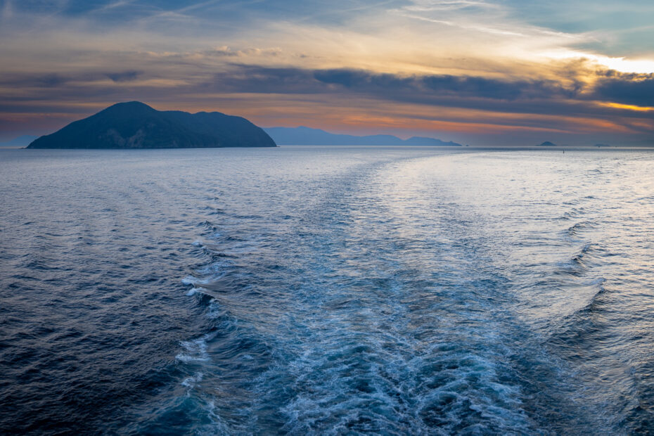 Cruise Ship, Mitsui Fuji