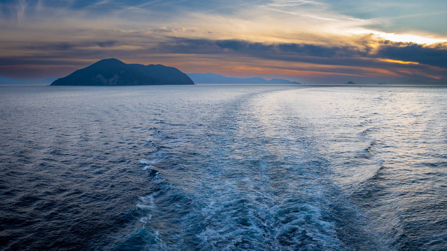 Cruise Ship, Mitsui Fuji